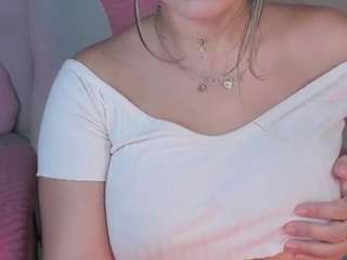 manelyk222 live cam preview