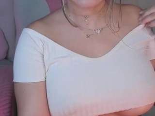 manelyk222 live cam preview