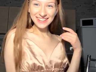 tease with my top!  [19 tokens remaining]