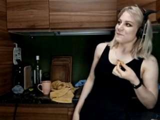  shellasheen chat room