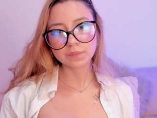 Zoe-Xra