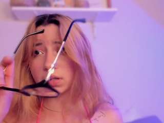 Zoe-Xra