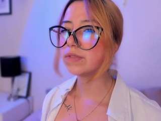 Zoe-Xra
