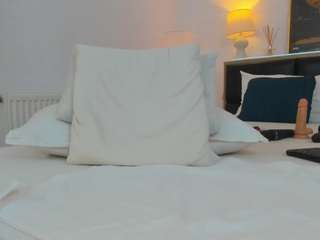 elysiastorm's CamSoda show and profile