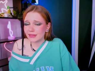 le modèle eva-drive est en webcam porno dans un show sur le site camsoda, il possède les tags suivants: ahegao,blue eyes,dirty talk,domination,drinking,foot fetish,lovense,raven hair,sexting,skinny,toys,hd