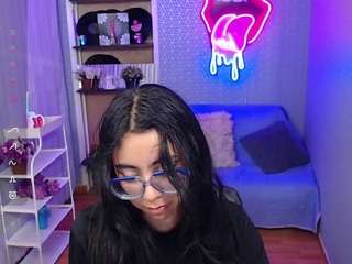 Kali Lowe live cam preview
