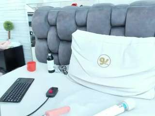  keyla-nahirr chat room