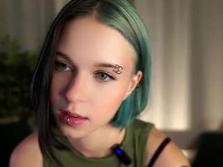  lailatomshack chat room