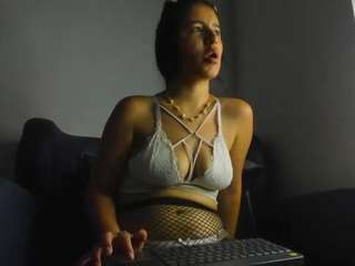  lucy-23 chat room