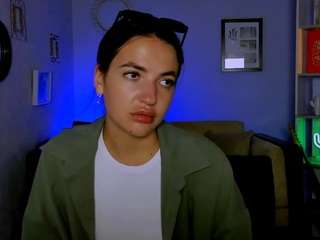 monica-fire1's CamSoda show and profile