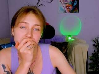 monica-fire1 webcam model