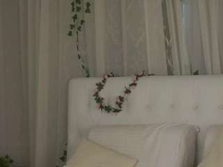 le modèle rubyijams est en webcam porno dans un show sur le site camsoda, il possède les tags suivants: athletic,brown eyes,dildo or vibrator,facial piercings,no drinking,no smoking,orgasm,red hair,role play,skinny,spanking,striptease,tiny tits,twerk,upskirt,hd