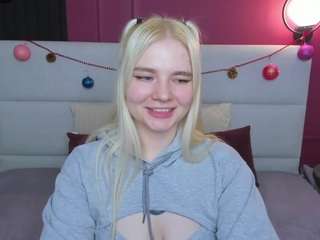 ruthbryant's CamSoda show and profile