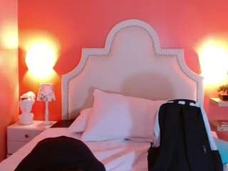 violett-salvator... Live Webcam on CamSoda
