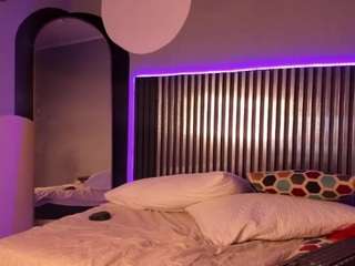  violett-salvatore chat room