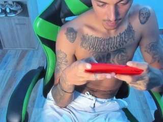  big-zafiro chat room