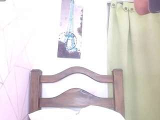 emily-charly's CamSoda show and profile