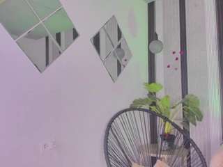 ebony-petite-69 webcam