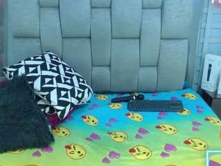 evelinzaens Live Webcam on CamSoda