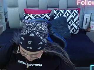 evelinzaens webcam model