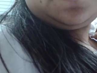 evelinzaens's CamSoda show and profile