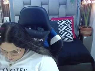 evelinzaens Live Webcam on CamSoda