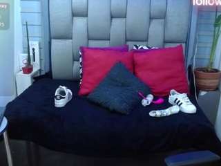 EvelinZaens live webcam show
