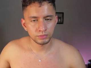 ronnie-miller1 Live Webcam on CamSoda