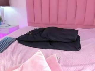 Briana live cam preview