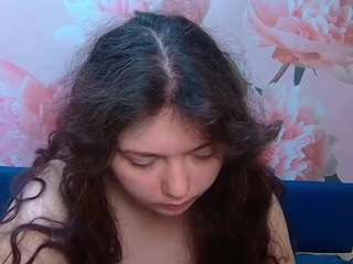 neonilalisova Live Webcam on CamSoda