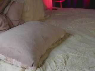 bananili Live Webcam on CamSoda
