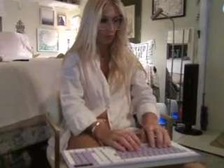 blondeblonde1269