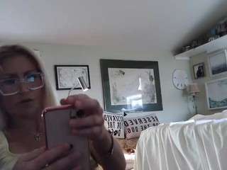 blondeblonde1269 webcam