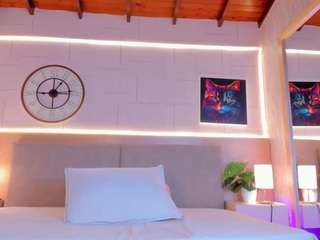 chloee-monroe from CamSoda is Freechat
