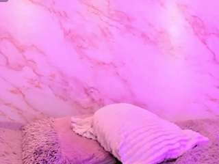 le modèle dakotaferreti est en webcam porno dans un show sur le site camsoda, il possède les tags suivants: athletic,lovense,young adult,toys,teen 18,pussy,playdildo,orgasm,black hair,lush,drinking,dirty talk,dildo or vibrator,dildo,cum in pussy,creampie,brown eyes,blowjob,big tits,curvy