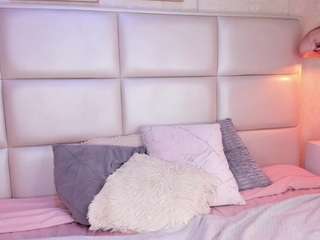 natt-clark's CamSoda show and profile