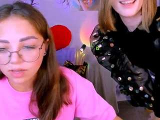 violett-moons Live Webcam on CamSoda