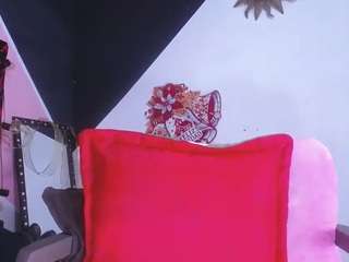 blonrouss Red hair live webcam