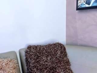 dahianalincoln Live Webcam on CamSoda