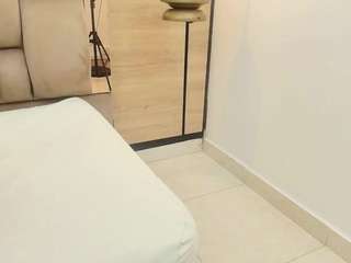 olivia-beckerr webcam