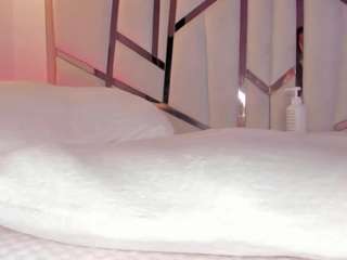 shybootty18 live webcam show
