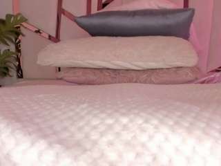 shybootty18 webcam model