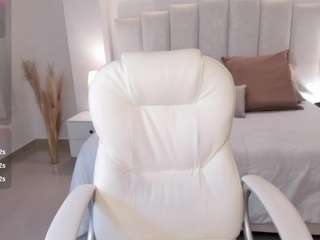 viictoria-jones live cam profile