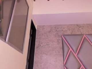 aurora-tziu Sex Cam Show
