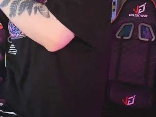 darksh1ne webcam model