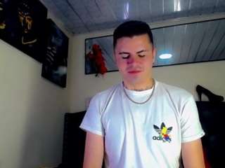 emmavega19 Live Webcam on {site_name}