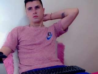 emmavega19 Live Webcam on CamSoda