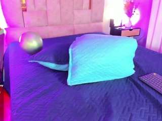 mara-jhonsonn Live Webcam on CamSoda