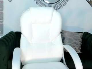 melina-rouge Live Webcam on CamSoda