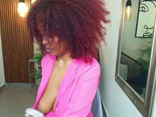 merida-love Live Webcam on CamSoda